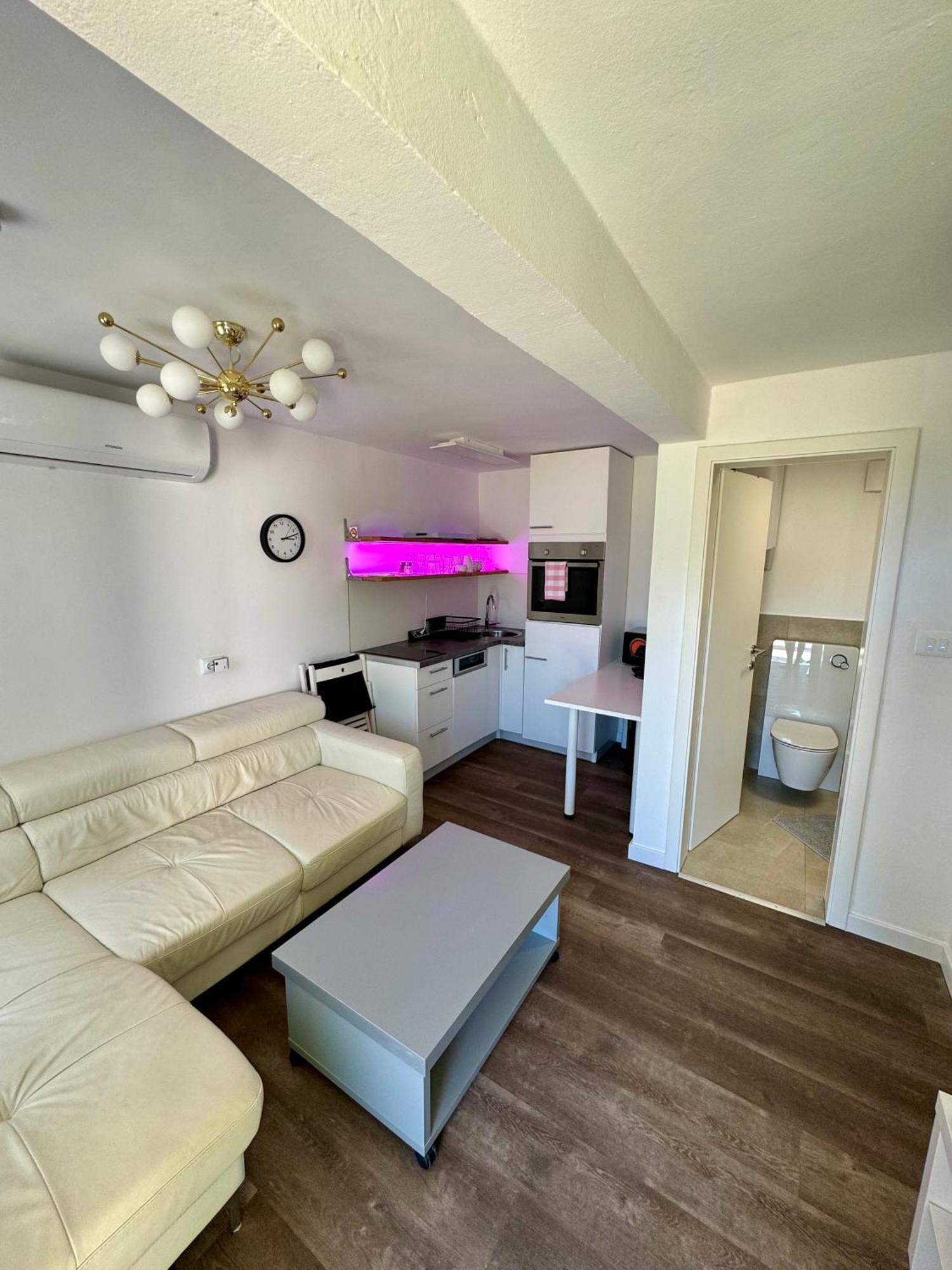 Enna Apartment B Meerblick Perfect Location Medulin Buitenkant foto